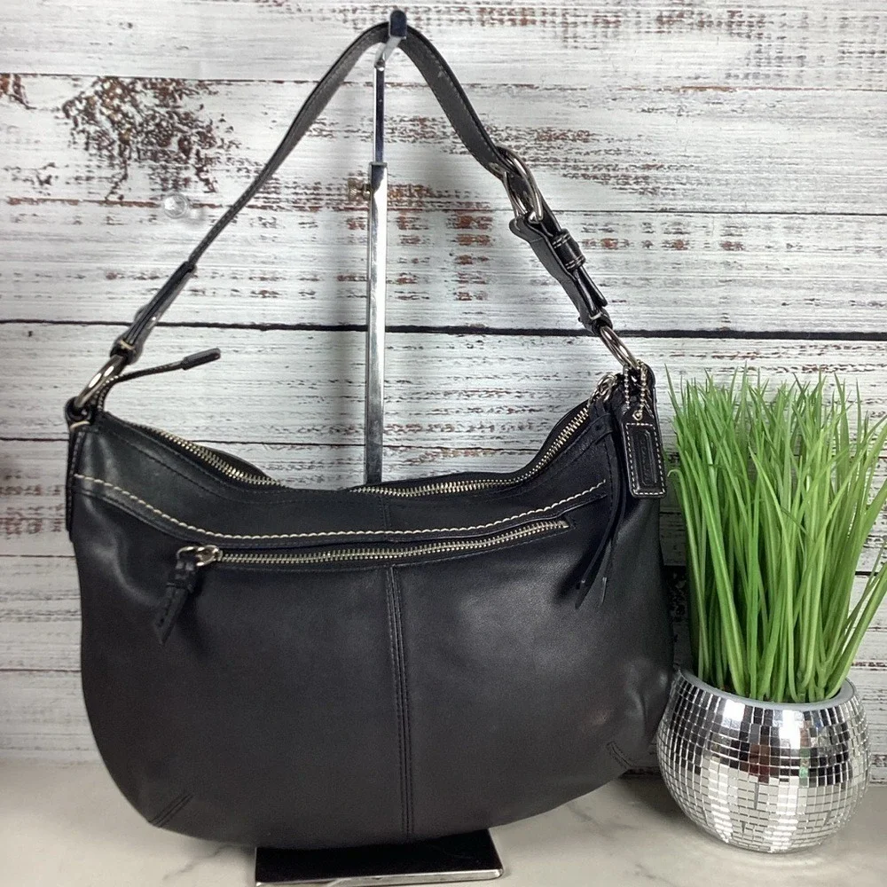 Coach Y2K‎ #13730 Vintage Soho Black Leather Shoulder Bag with Silver Purse